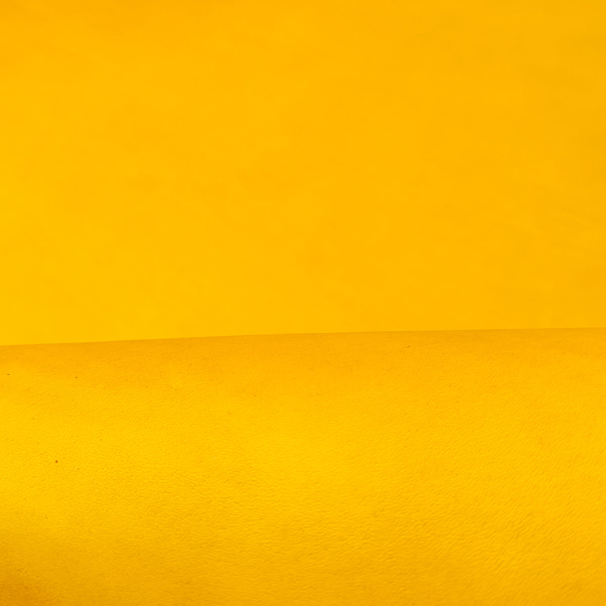 protège carnet cahier cuir sur mesure personnalisable cadeau note écriture dessin élastique maroquinerie artisanale faméthic français marseille inscription personnalisée jaune