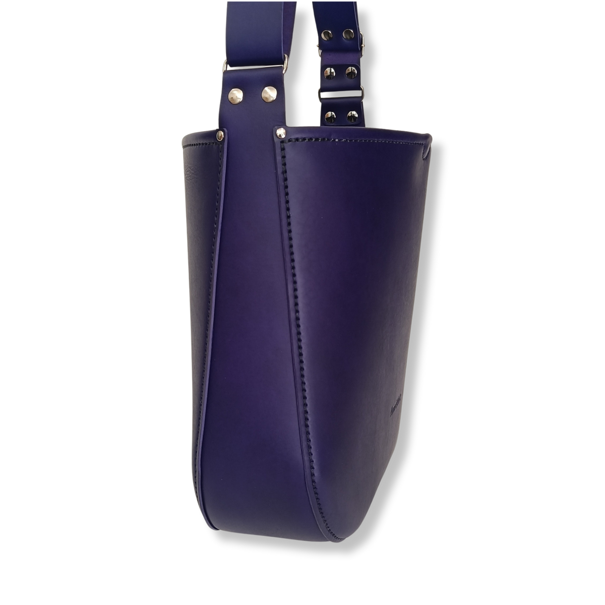sac basace en cuir bandoulière valériane faméthic maroquinerie française artisanal bleu indigo