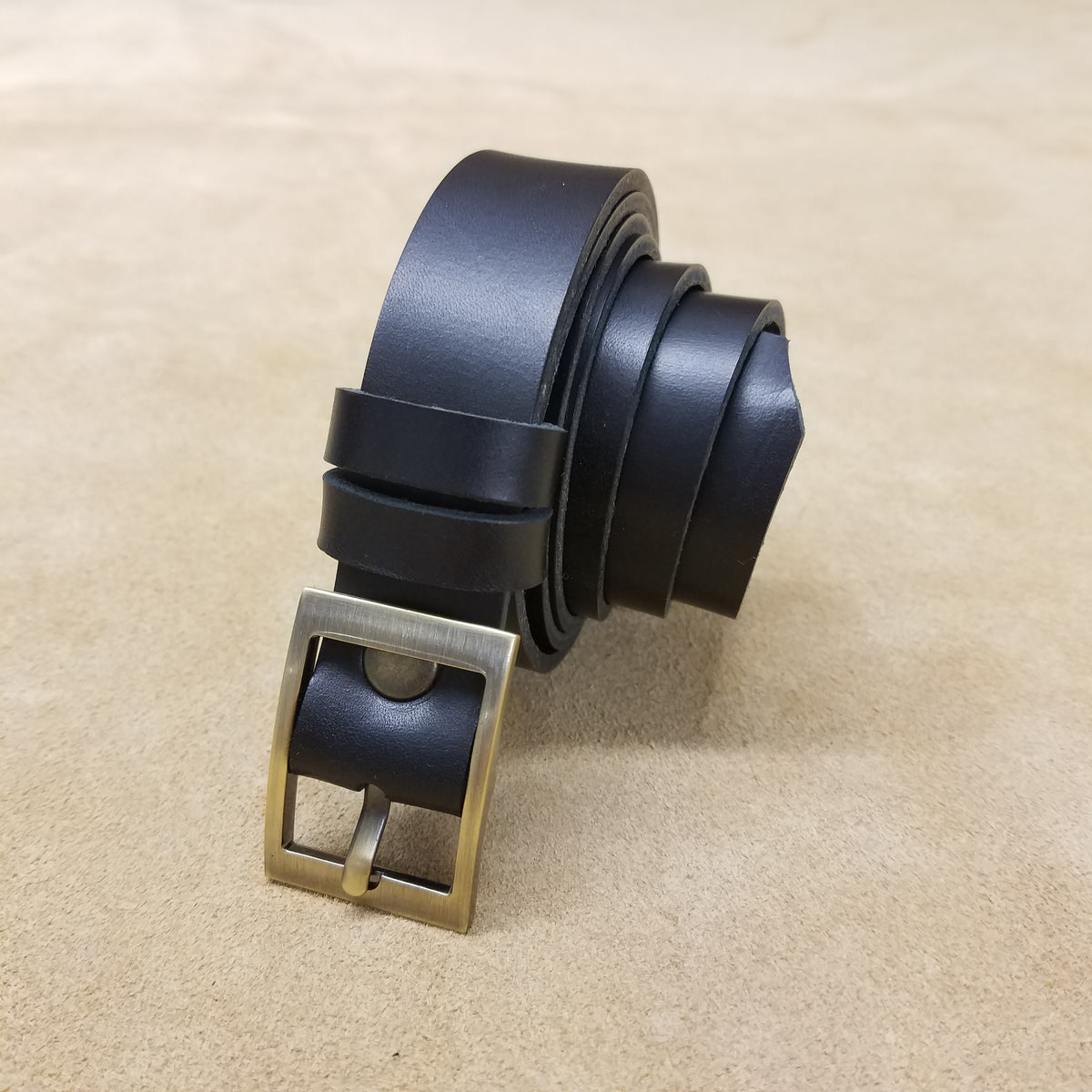 ceinture sur mesure cuir authentique fabrication artisanale famethic maroquinerie éthique française 